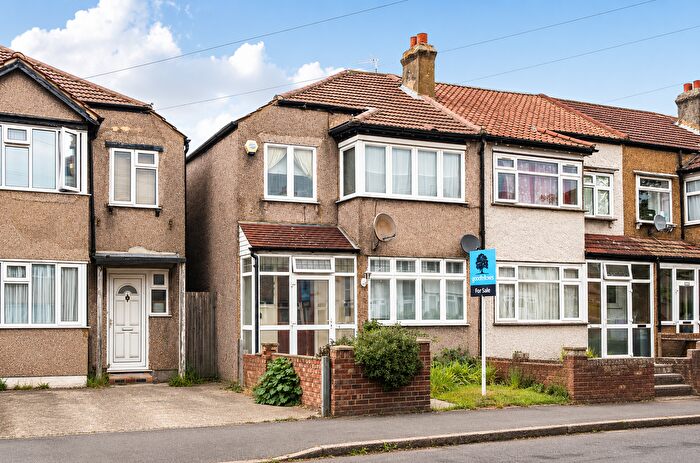 3 Bedroom End Terrace House For Sale In Grove Road, Mitcham, CR4