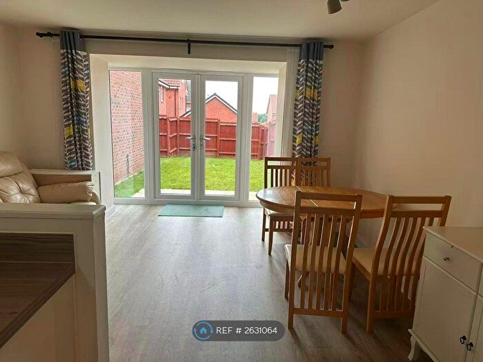4 Bedroom Semi-Detached House To Rent In Vickers Way, Warwick, CV34
