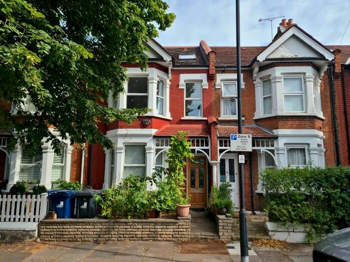 3 Bedroom Detached House To Rent In Eridge Road, London, W4