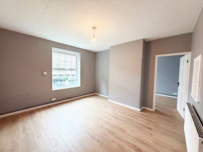 1 Bedroom Flat To Rent In Stamford Hill, London, N16