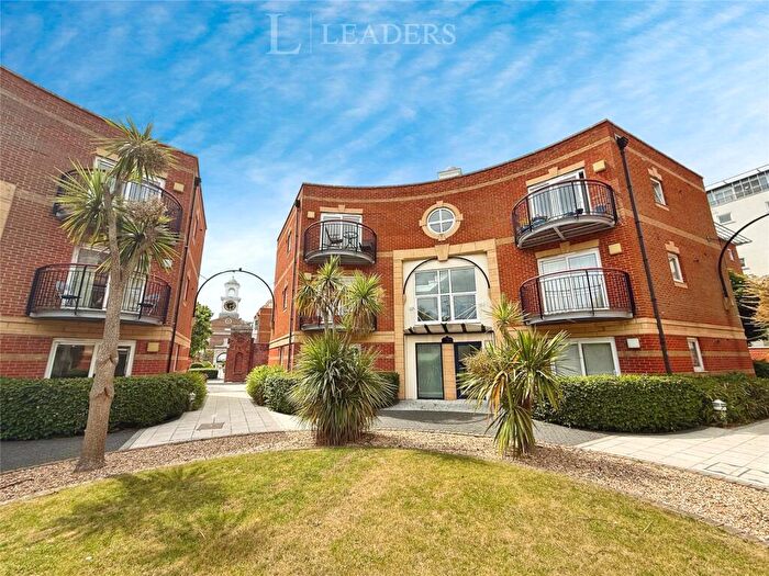 2 Bedroom Apartment For Sale In Gunwharf Quays, Portsmouth, Hampshire, PO1