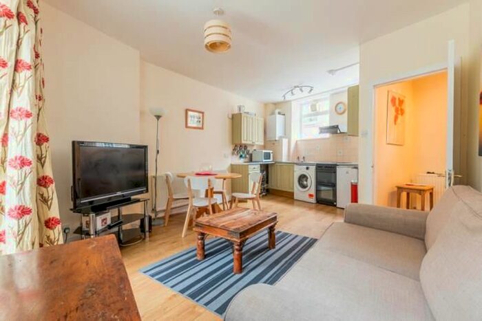 2 Bedroom Terraced House To Rent In Atholl Crescent Lane, Edinburgh, EH3