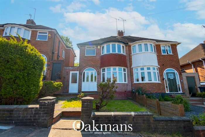 3 Bedroom Semi-Detached House To Rent In Kernthorpe Road, Birmingham, B14