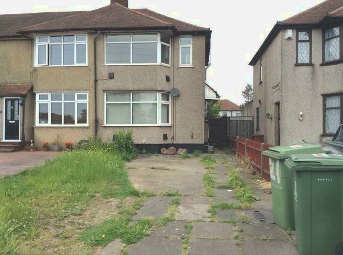 1 Bedroom Maisonette To Rent In Wellan Close, Blackfen, Sidcup, Kent, DA15