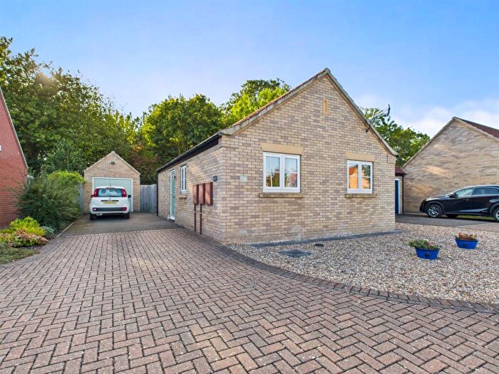 2 Bedroom Detached Bungalow For Sale In Hazel Walk, Alford, LN13