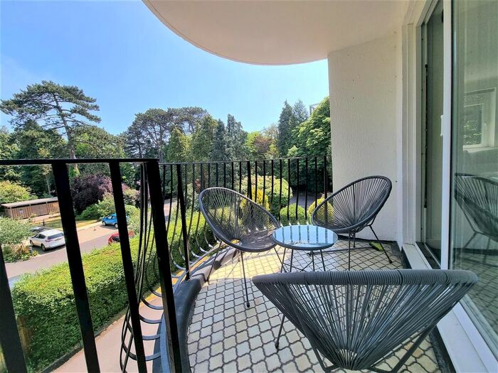 2 Bedroom Flat To Rent In The Avenue, Branksome Park, Poole, BH13