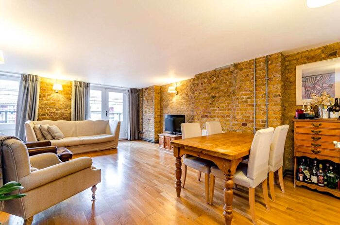 2 Bedroom Flat To Rent In Rotherhithe Street, Rotherhithe, London, SE16