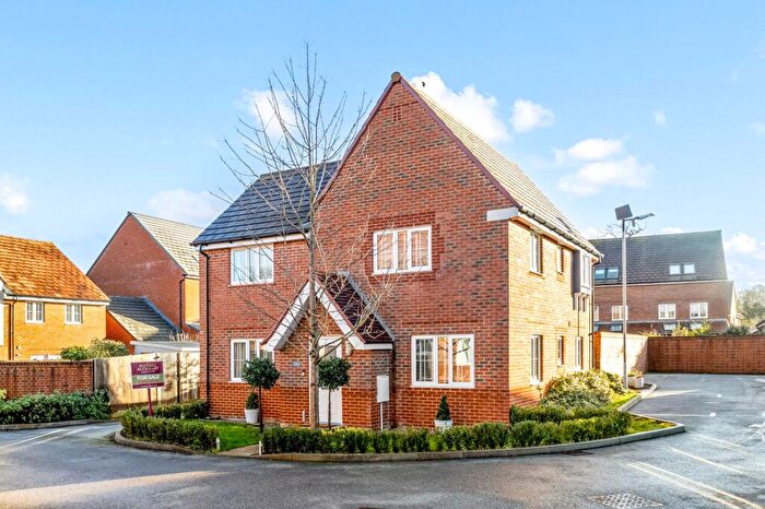 4 Bedroom Detached House For Sale In Sanders Gate, Storrington, RH20