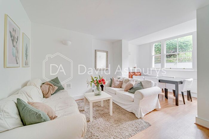 3 Bedroom Flat To Rent In Mildmay Park, Islington, London, N1
