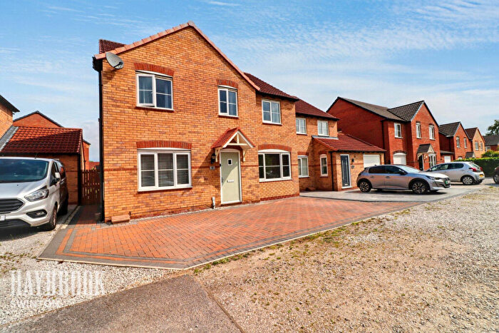 4 Bedroom Detached House For Sale In Smithy Croft, Rotherham, S63