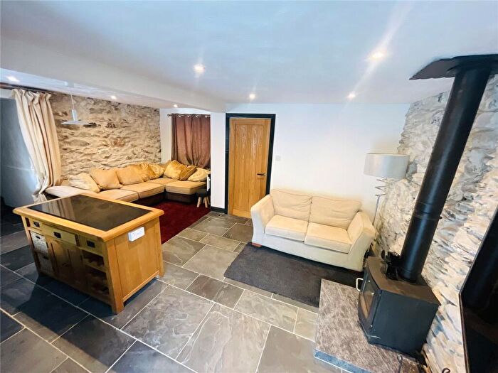 3 Bedroom End Of Terrace House For Sale In Caernarfon Road, Beddgelert, Caernarfon, Gwynedd, LL55