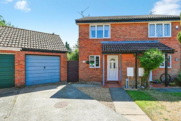 2 Bedroom Semi Detached House For Sale In Tyndale, North Wootton, King's Lynn, PE30