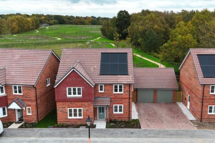 4 Bedroom Detached House For Sale In Woodlands, Ottershaw, Chertsey, Surrey, KT16