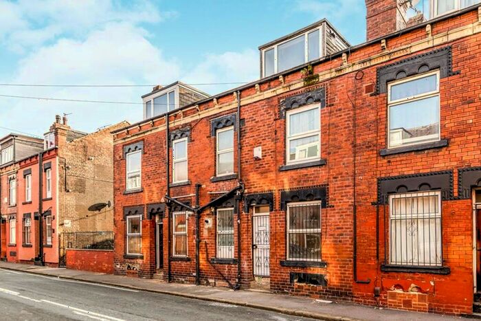 2 Bedroom Terraced House To Rent In East Park Grove, Leeds, West Yorkshire, LS9