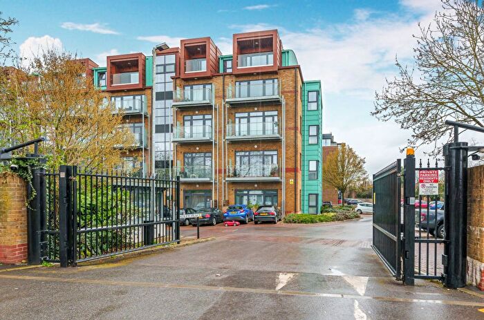 1 Bedroom Flat To Rent In Brindley Place, Jessop Court, UB8