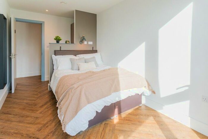 2 Bedroom Apartment To Rent In One Cross Street, M3