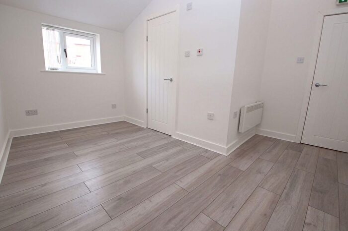 1 Bedroom Flat To Rent In Wash Lane, Bury, Greater Manchester, BL9