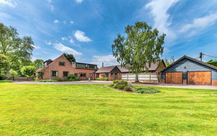 5 Bedroom Detached House For Sale In Russells Water, Henley-On-Thames, Oxfordshire, RG9
