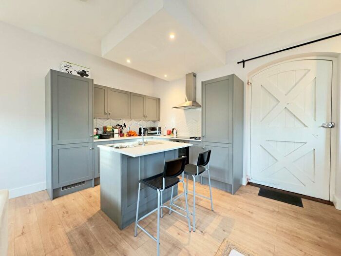 1 Bedroom Apartment For Sale In Newbury Street, Wantage, OX12