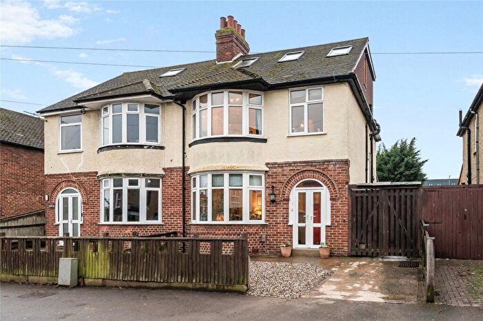 4 Bedroom Semi Detached House For Sale In Holyoake Road, Headington, Oxford, OX3