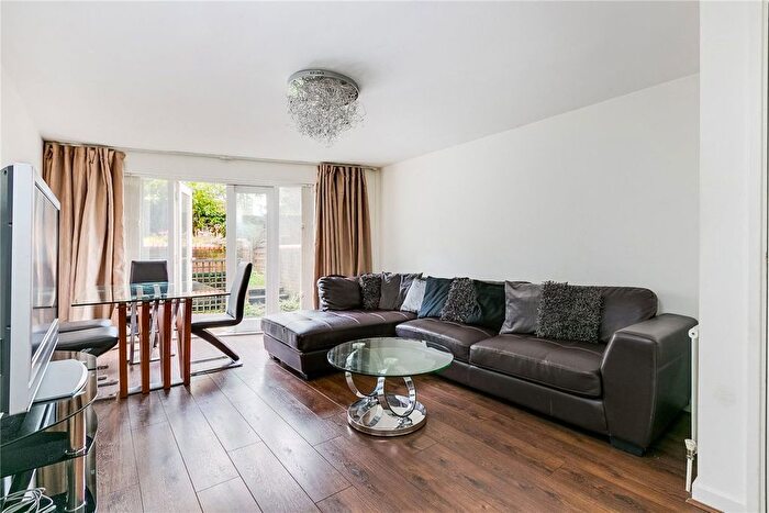2 Bedroom Flat To Rent In Broadley Terrace, London, NW1