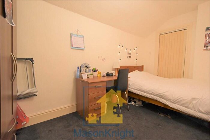 3 Bedroom Terraced House To Rent In Milner Road Selly Oak, B29