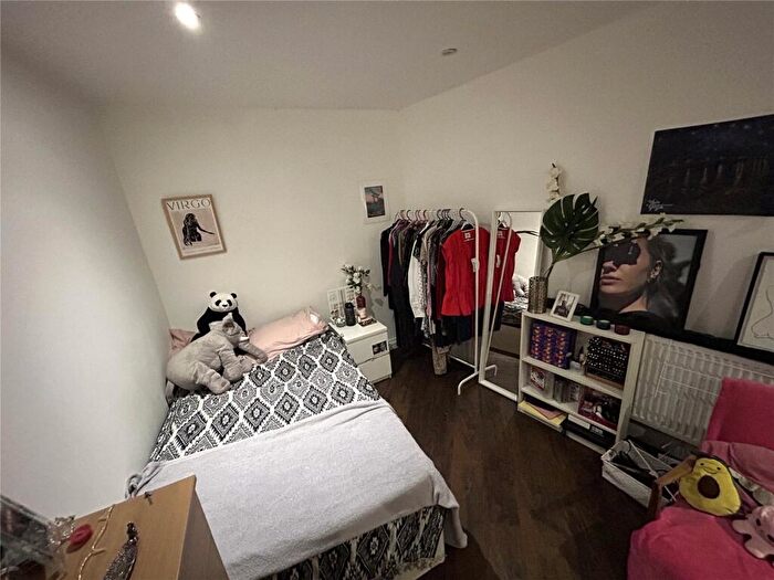 2 Bedroom Apartment To Rent In Courthill Road, Lewisham, London, SE13