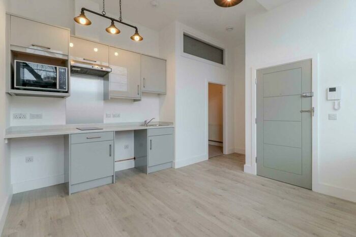 1 Bedroom Flat To Rent In Bridge Road East, Welwyn Garden City, AL7