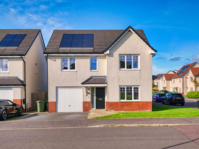 5 Bedroom Detached House For Sale In Quarry Walk, Stewarton, KA3