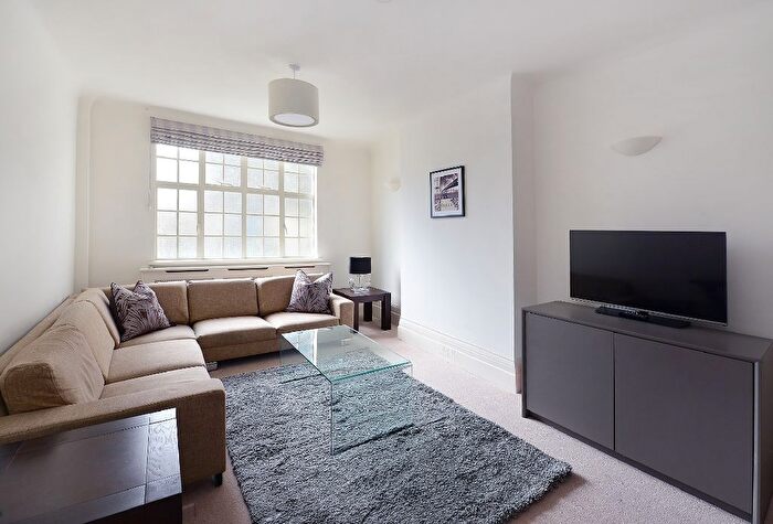 5 Bedroom Flat To Rent In Park Road, St Johns Wood, NW8