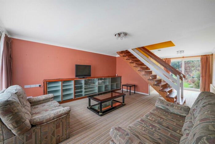 3 Bedroom End Of Terrace House For Sale In Eton Avenue, Wembley, HA0