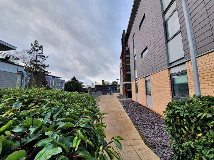 1 Bedroom Flat To Rent In Trinity Court, Newsom Place, St Albans, AL1