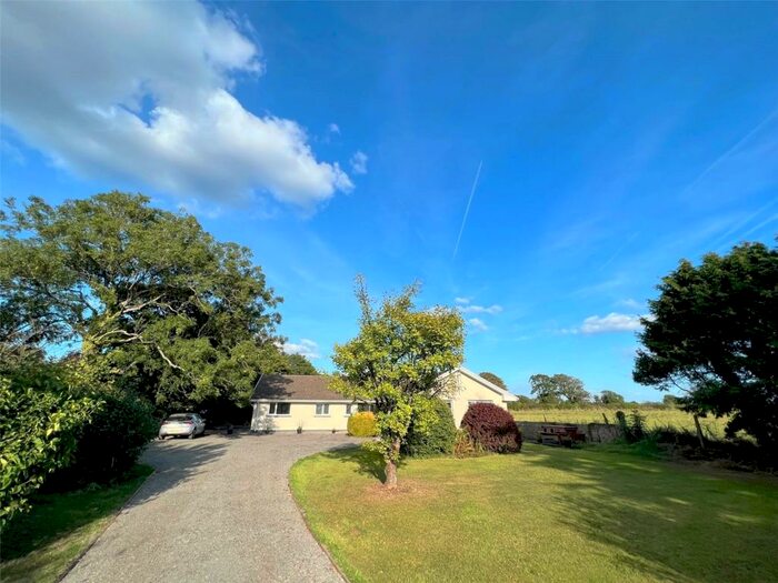 4 Bedroom Bungalow For Sale In Poyston Cross, Haverfordwest, SA62