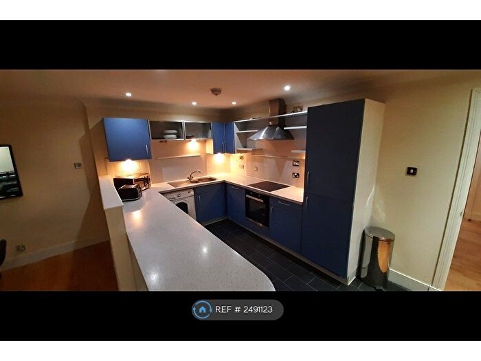 2 Bedroom Flat To Rent In Argyle Street, Glasgow, G2