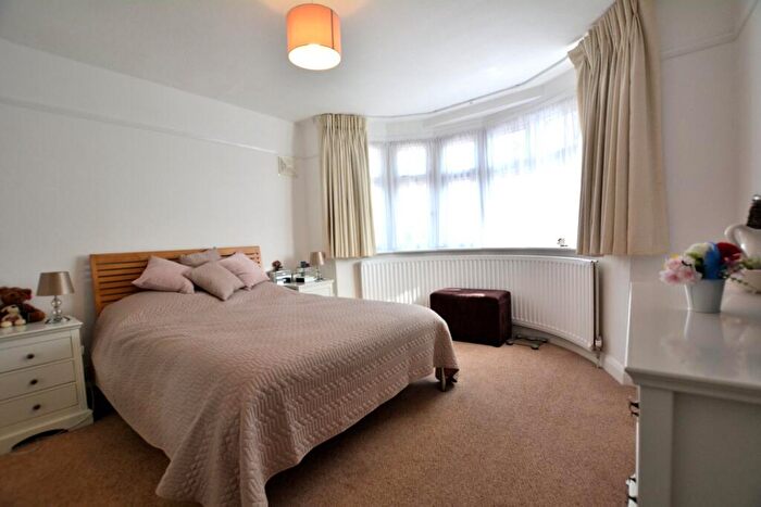 2 Bedroom Semi-Detached Bungalow For Sale In The Byway, Potters Bar, EN6