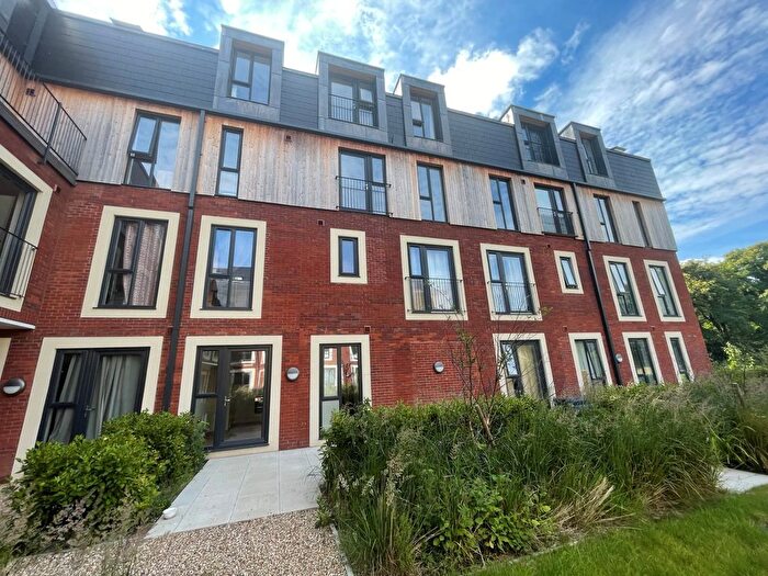 1 Bedroom Flat To Rent In Thackeray Lane, Godalming, GU7