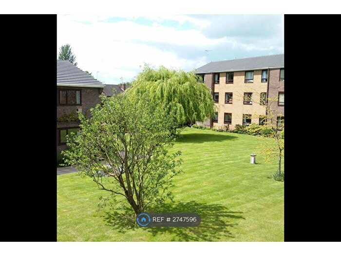 2 Bedroom Flat To Rent In Plumley Close, Chester, CH3