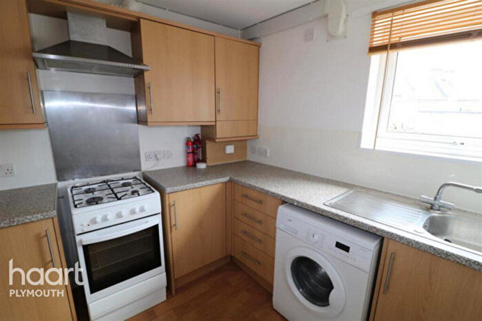 1 Bedroom Flat To Rent In Devonport Road, Plymouth, PL3