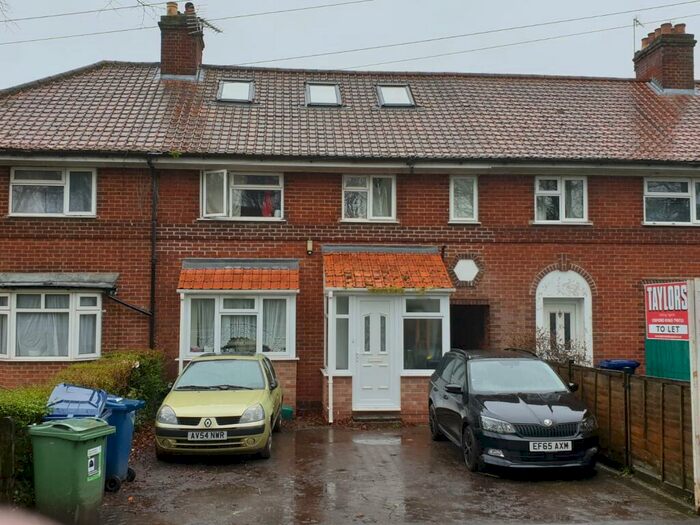 7 Bedroom House To Rent In Old Road, Headington, OX3