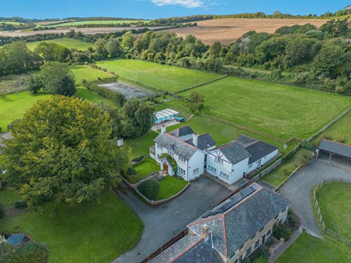 8 Bedroom Equestrian Facility For Sale In Oldstairs Road, Kingsdown, Deal, Kent, CT14