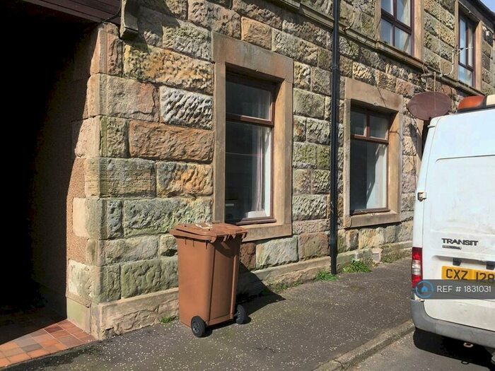 1 Bedroom Flat To Rent In Burnbank Street, Stevenston, KA20