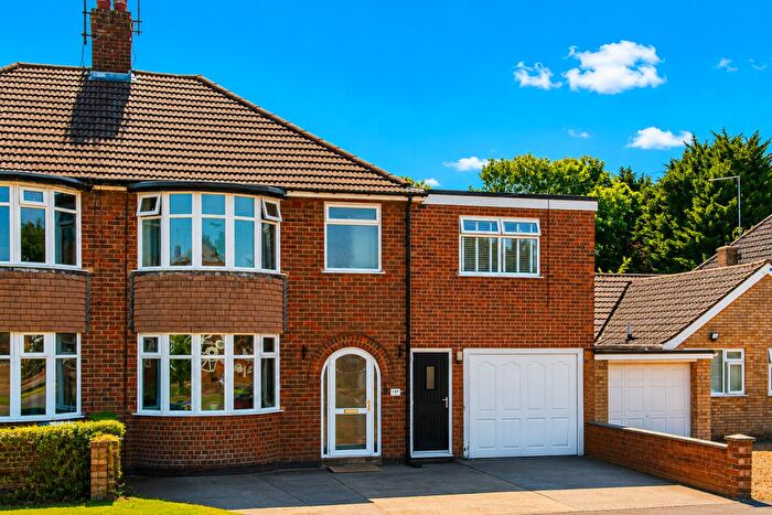 4 Bedroom Semi-Detached House For Sale In Station Road, Burton Latimer, NN15