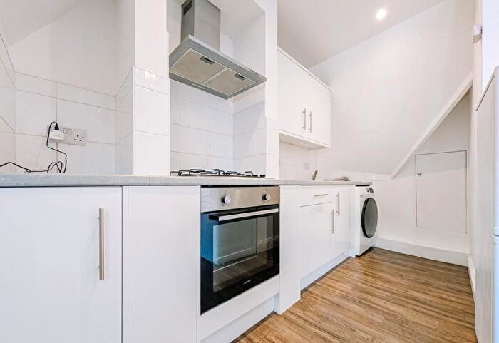 1 Bedroom Flat To Rent In Cheapside, Reading, RG1