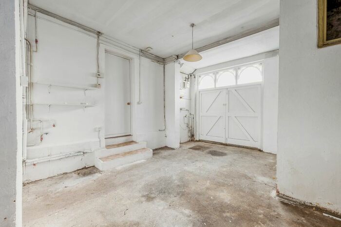 4 Bedroom Detached House To Rent In Marlborough Road, London, W5