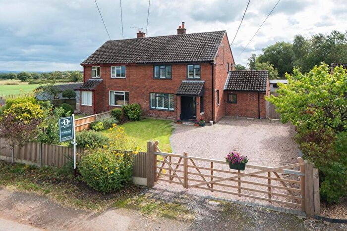 3 Bedroom Semi-Detached House For Sale In Long Lane, Calveley, CW6