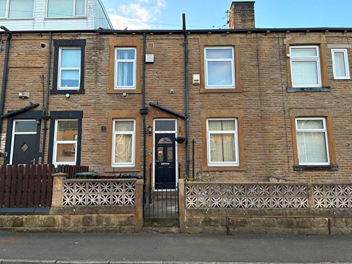 1 Bedroom Terraced House For Sale In Springfield Road, Morley, Leeds, LS27