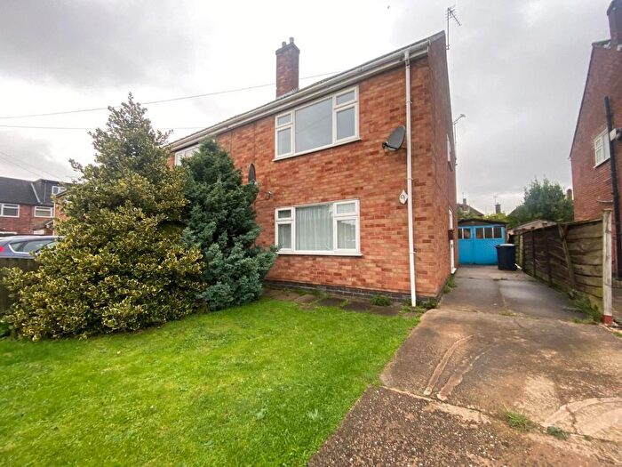 3 Bedroom Semi-Detached House To Rent In Tregorrick Road, Bedworth, Coventry, CV7