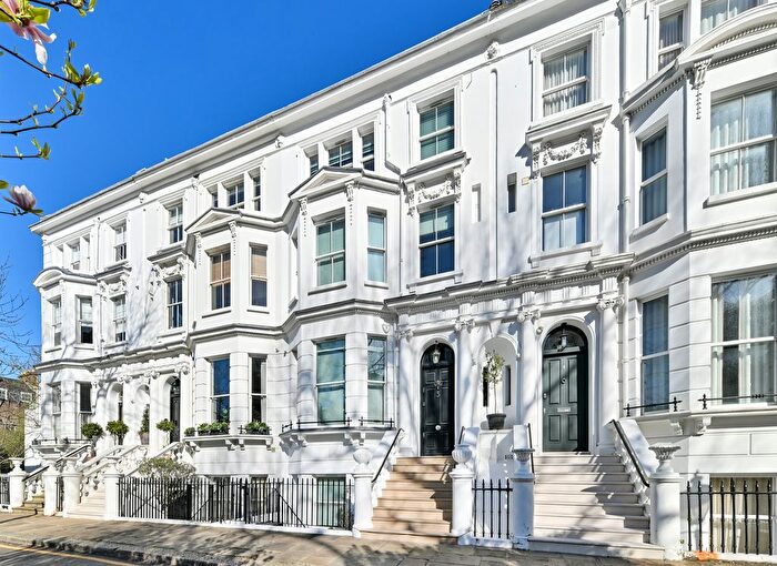 4 Bedroom Terraced House For Sale In Inverness Gardens, London, W8