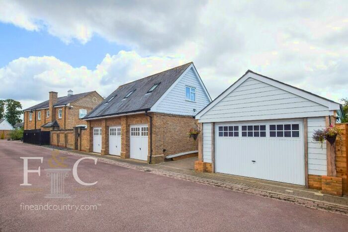 6 Bedroom House For Sale In Orchid Close, Goffs Oak, Hertfordshire, EN7