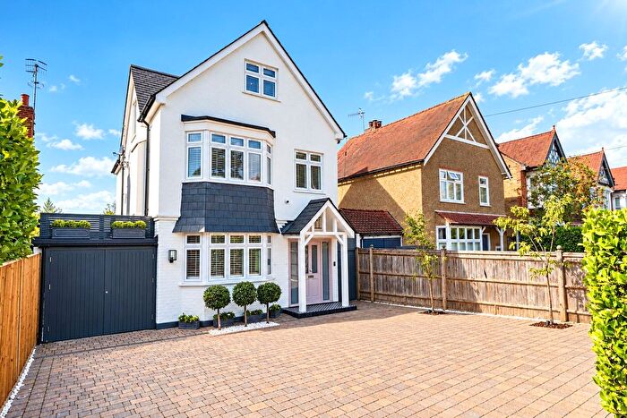 5 Bedroom Detached House For Sale In Leigh Road, Cobham, Surrey, KT11